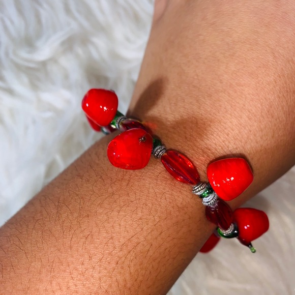 Two apple bracelets - Picture 7 of 8